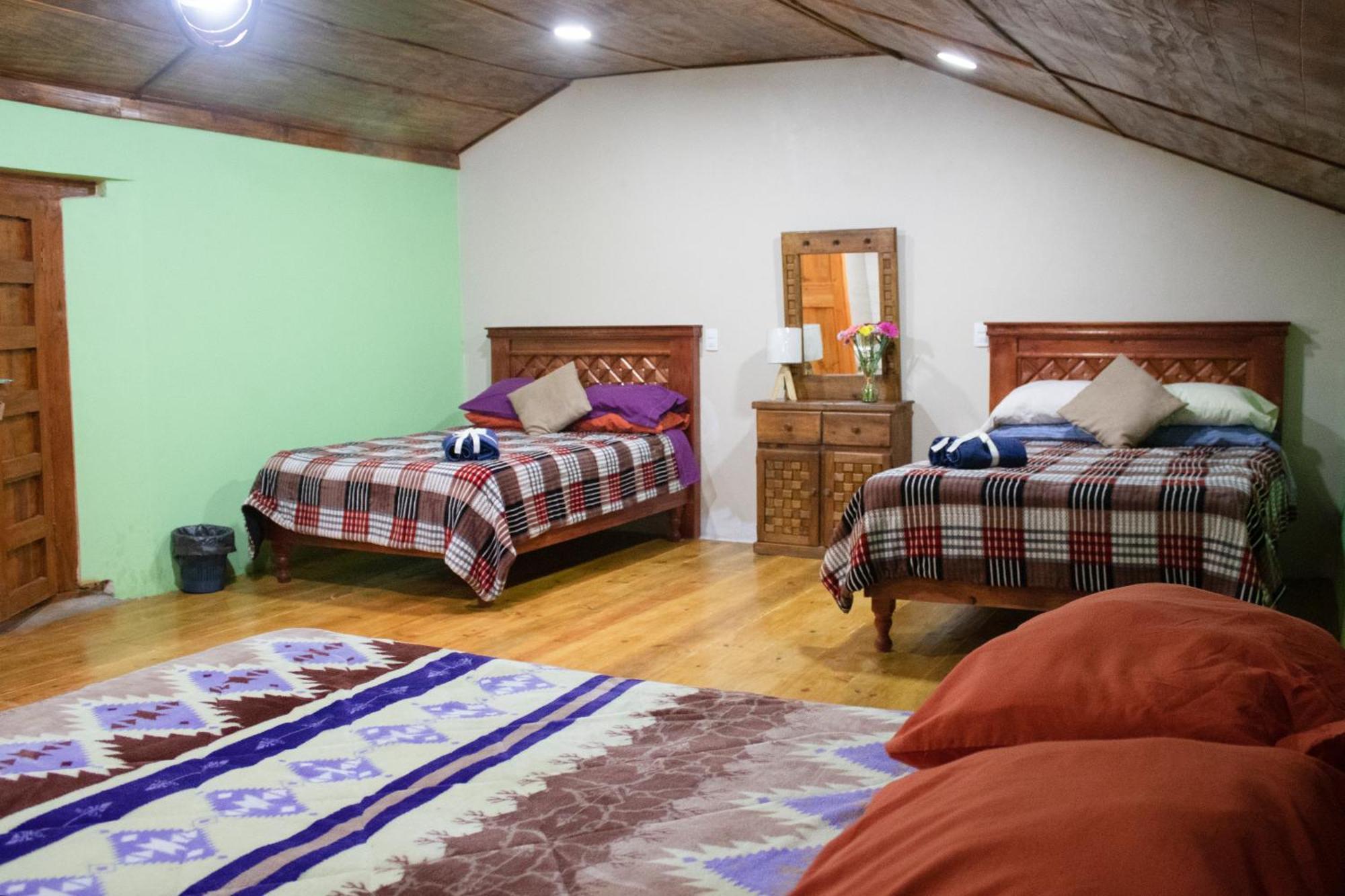 Habitacion Triple Zona Centro ซากัตลัน ภายนอก รูปภาพ