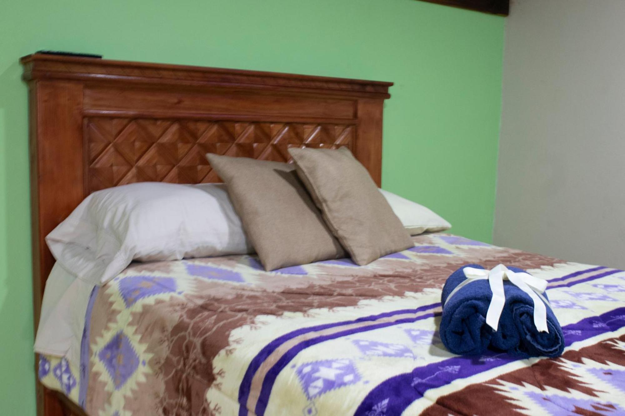 Habitacion Triple Zona Centro ซากัตลัน ภายนอก รูปภาพ